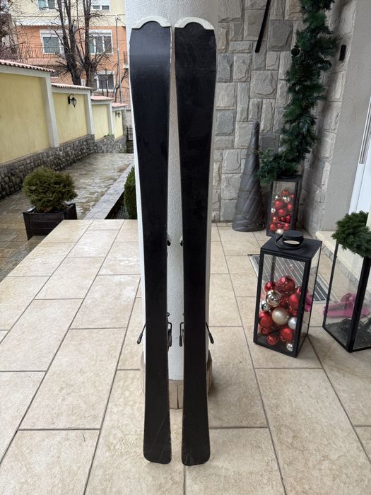 Ски, обувки за ски, каски и щеки