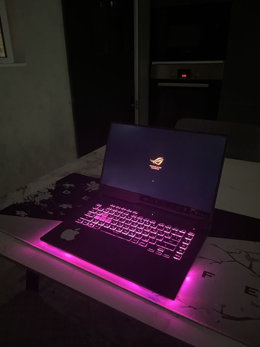 Продаю Ноутбук Rog strix