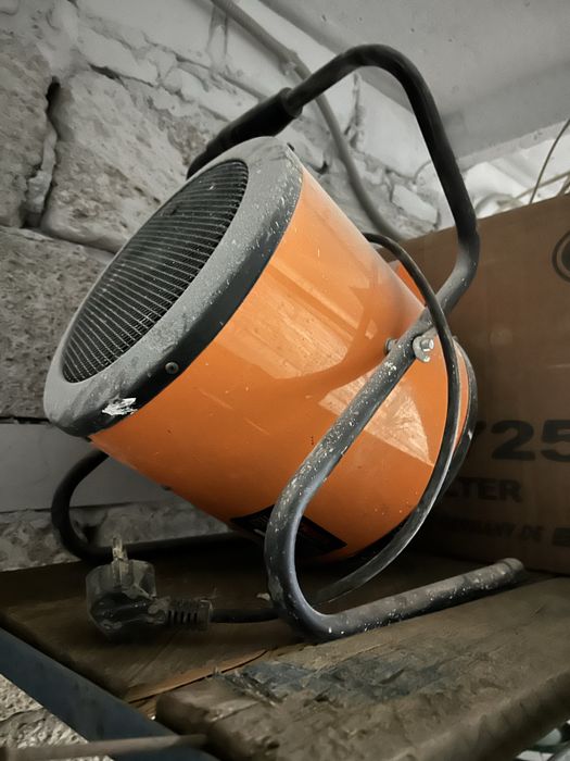 Продам тепловую пушку