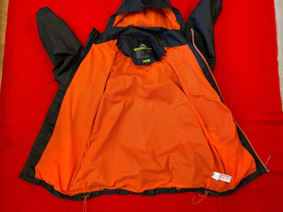 Trespass-оригинално яке размер л