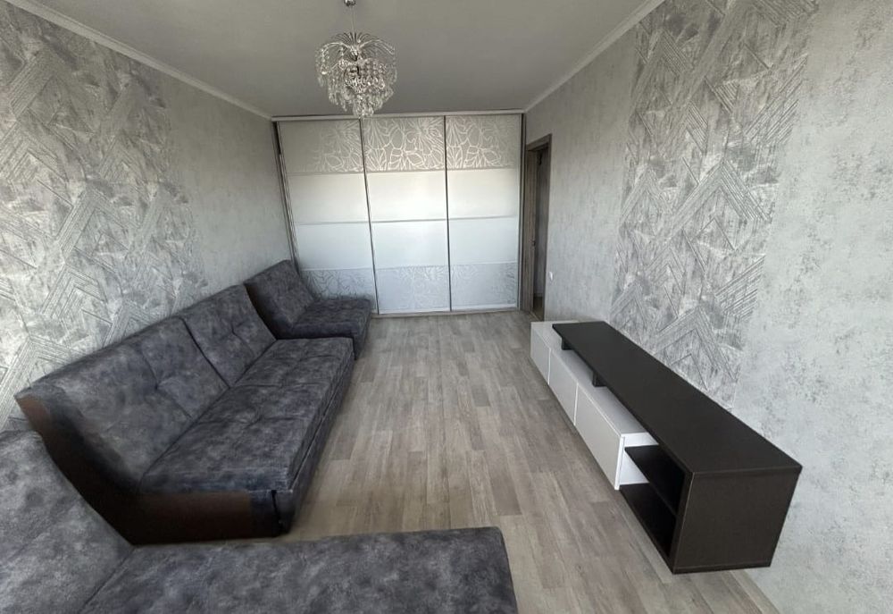 2 ком Центр, Сокол, 130+