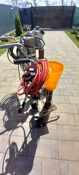 Pompa pneumatica zugrăvit/ pompa airless Wagner