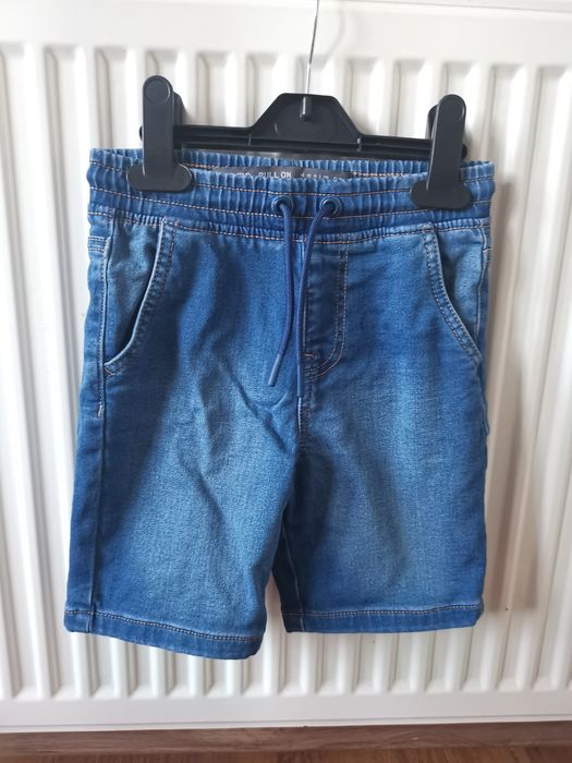 Pachet două perechi de pantaloni scurți pentru băieți
