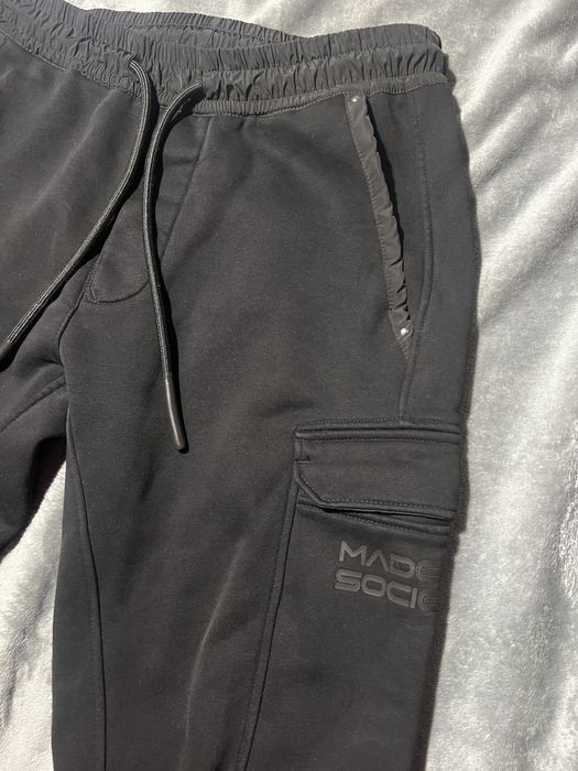 Pantaloni Made By Society