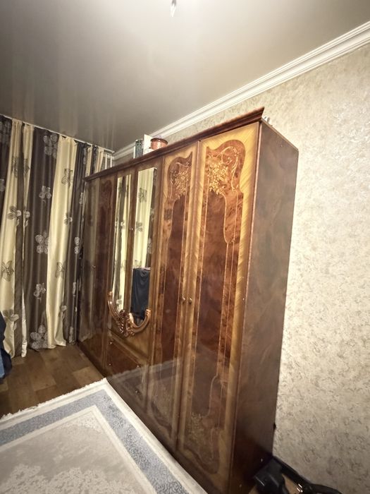 Шкаф + кровать с матрасом 2*180