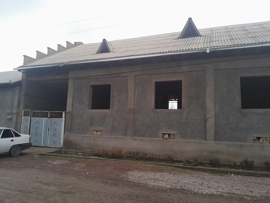 Uy sotiladi hamma sharoitlari bor