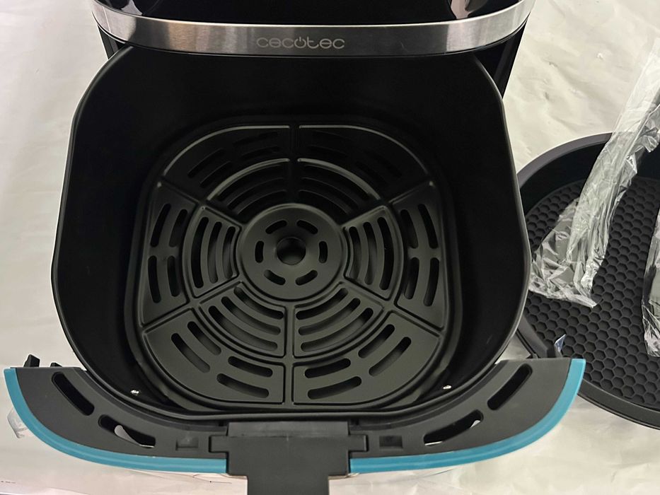 НОВ Еър фрайър Cecotec Cecofry Full Inox 5500 Pro – 5.5L, 1700W + Гаранция