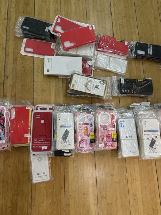 Продам чехлы на телефоны самсунг, айфон, редми, поко