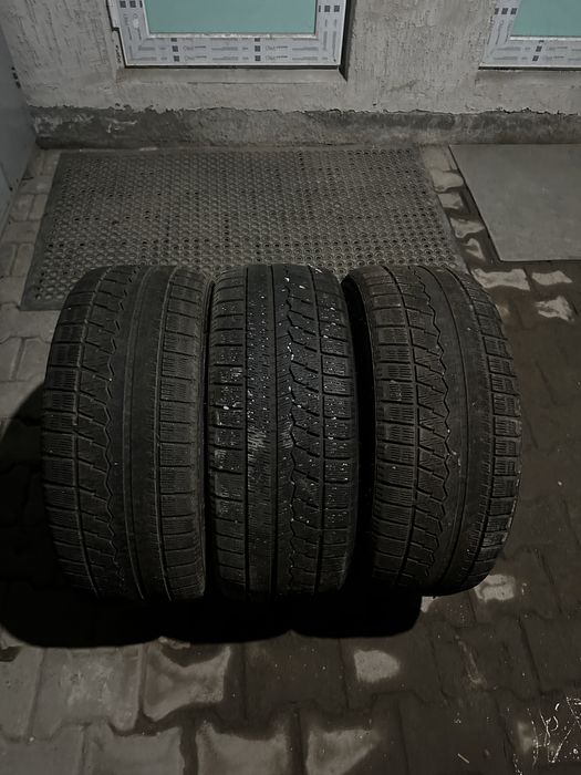 Шины зимние 235/45/18