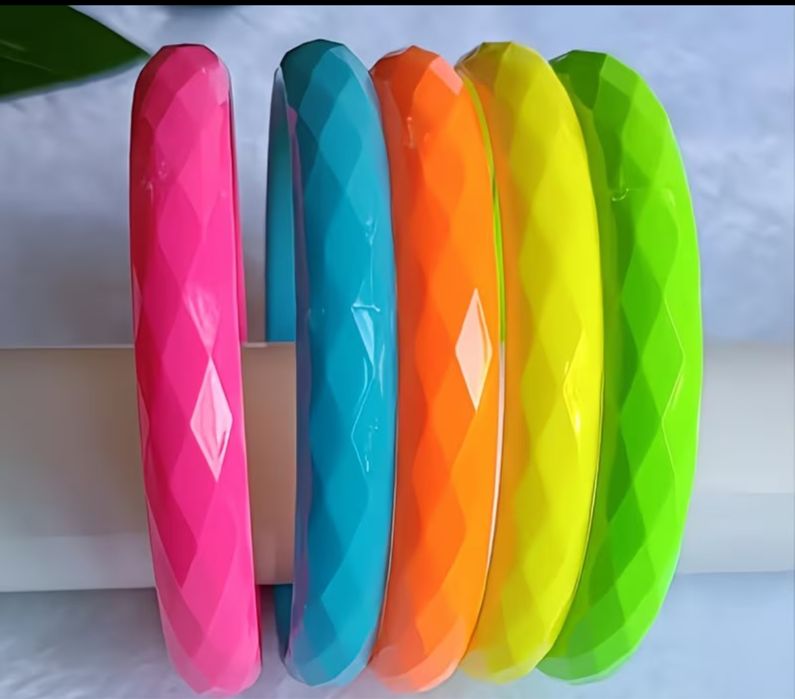 Для вечеринки 90-х образ