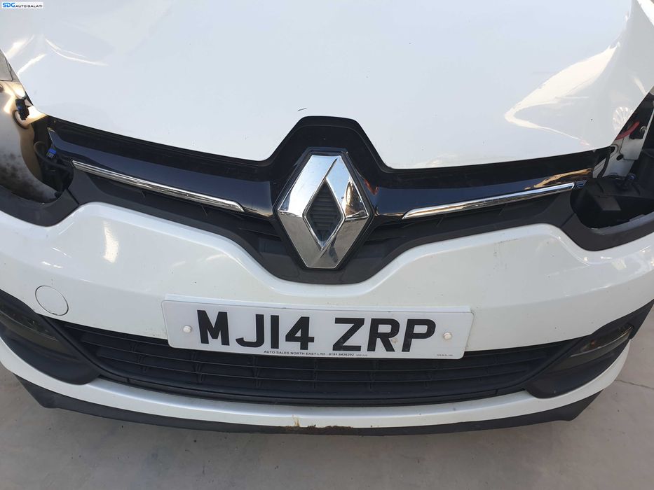 Bara Fata Completa cu Grile Proiectoare si Lumini de zi Daylight Renault Megane 3 Coupe 2 Usi FL Facelift 2014 - 2016 Culoare TEQNC [Q1663]