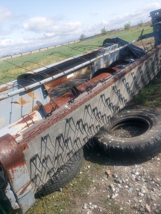 Продам жатку и подборщик