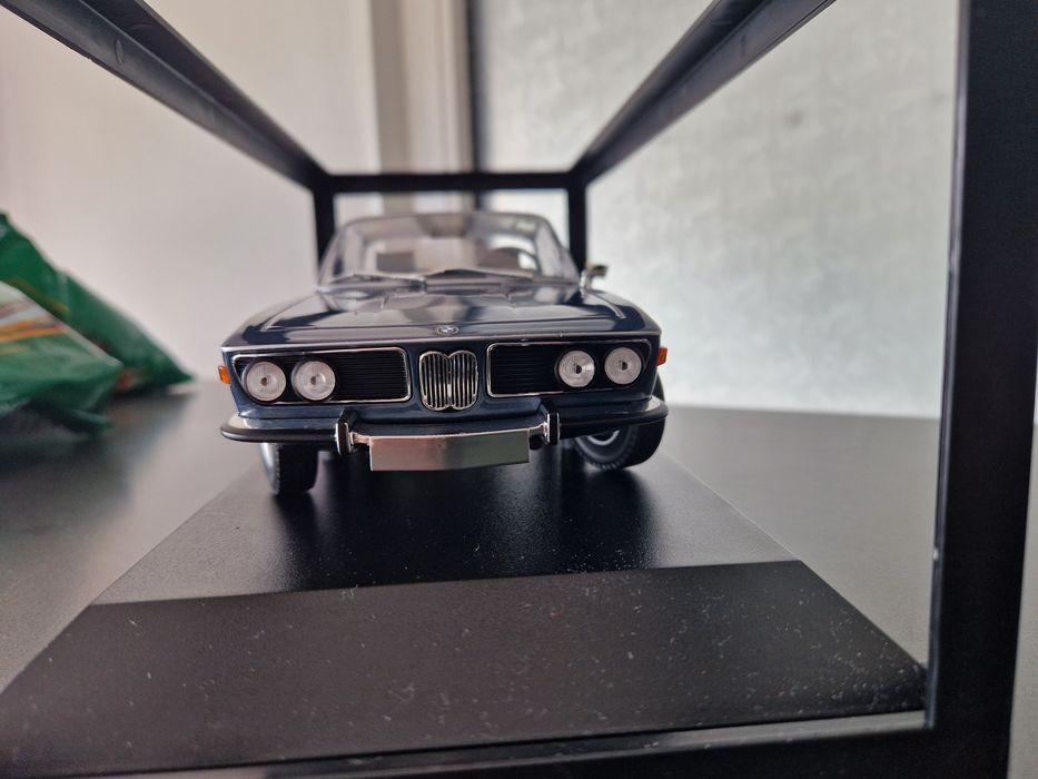 Macheta BMW 2800 CS Minichamps scara 1/18
