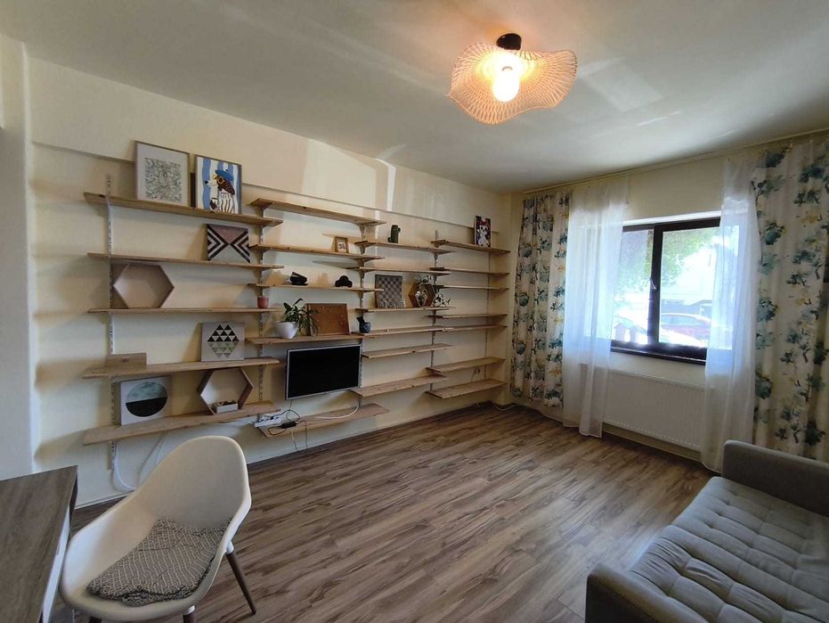 Apartament  cu doua camere decomandat 58mp bloc nou 2015 capat Cug Valea Adanca-Capitol