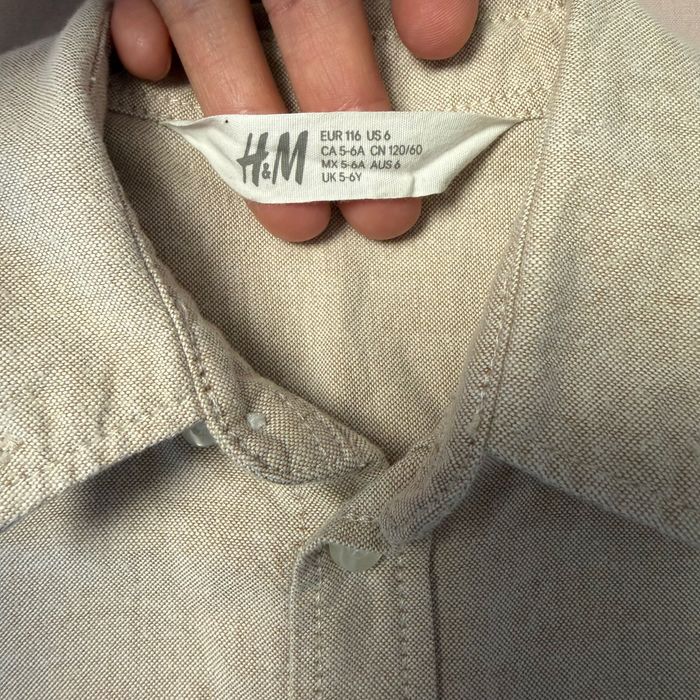 Set 2 cămăși H&M băieți, mărimea 5-6 ani, stare excelentă
