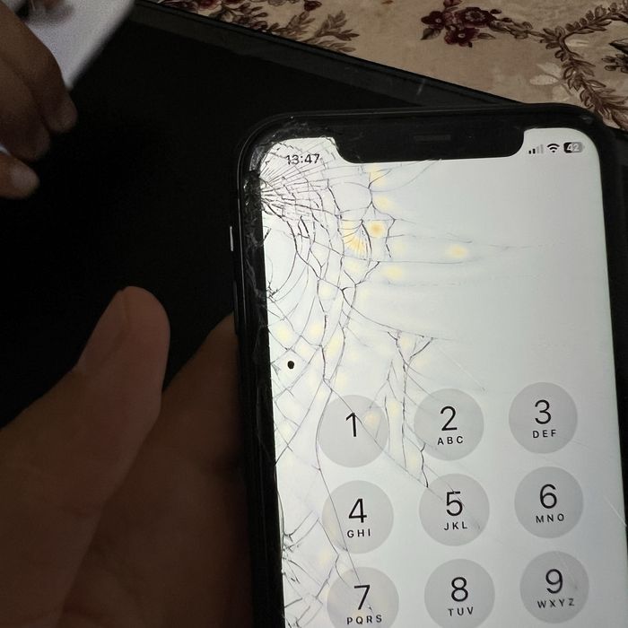 Iphone 11 oppo A9.  128 talik ekalasi 3 mlyon abmen 11 max 12 pro aybi