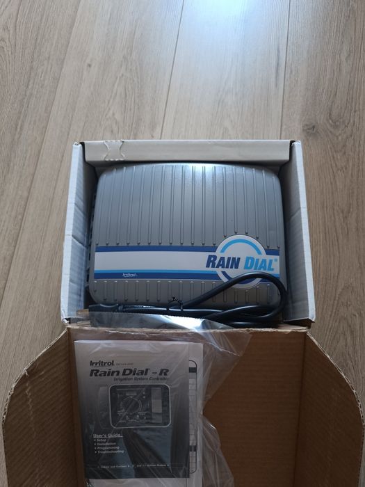 Чисто нов програматор за поливни системи Irritrol Rain Dial-R (Модел: RD-600-R)