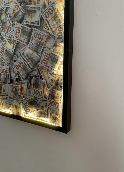 Картина с деньгами