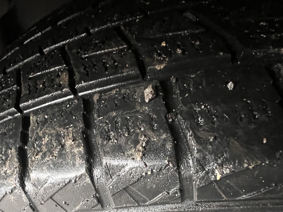 Продаю зимнюю резину