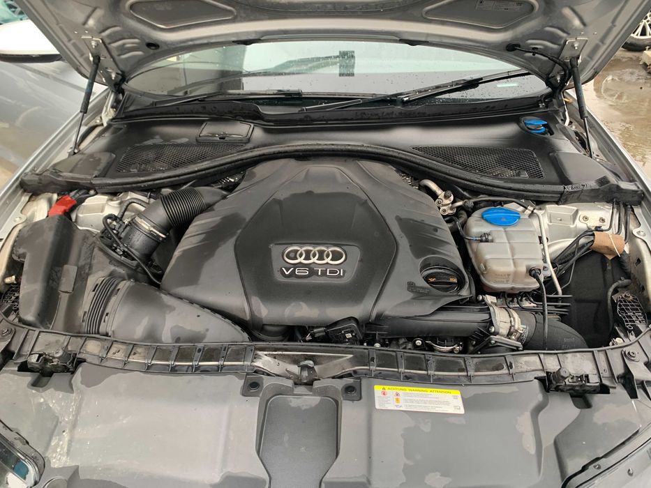 Dezmembrez audi a6 c7 s-linne quatro 3.0 CDU/bara spate s linne/far a6