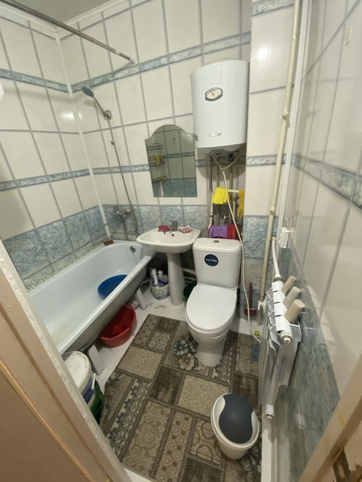 Проается 1 ком квартира.