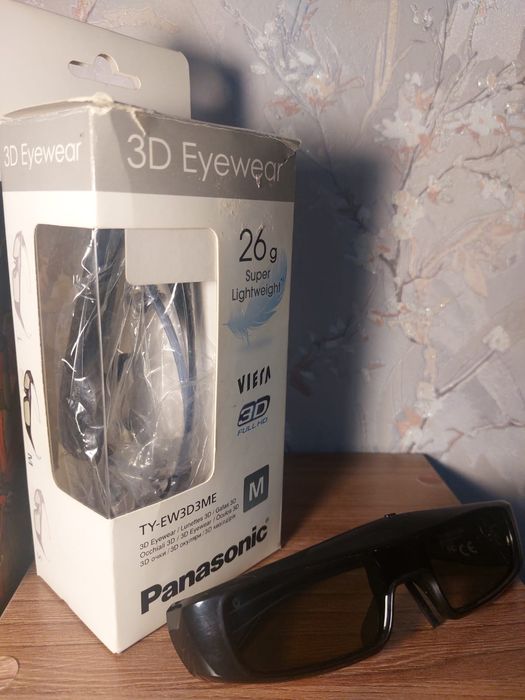 Продаю 3D очки PANASONIC