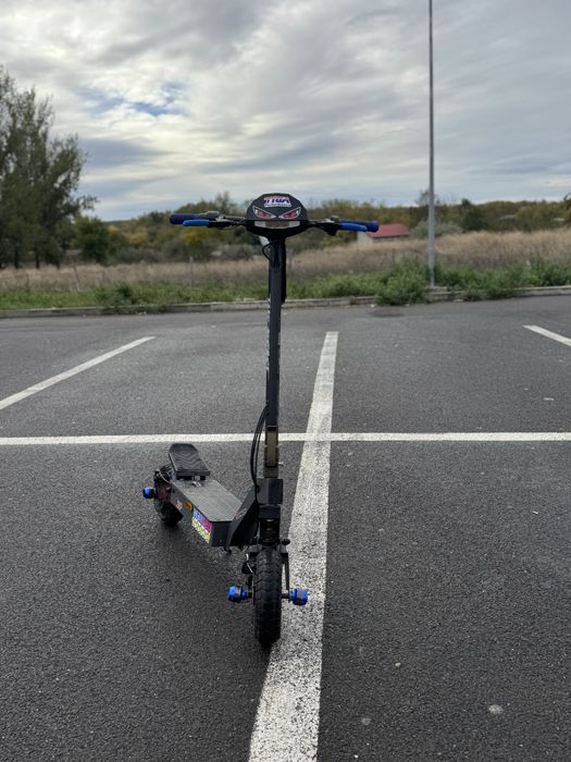 Vand trotineta electrica