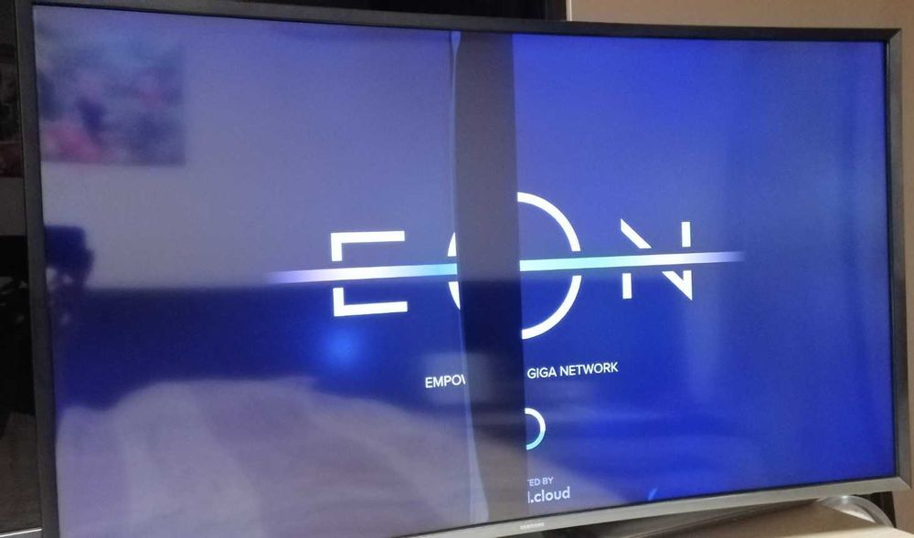 TV Samsung UE40J6300AW