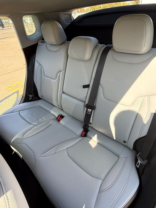 2018 Jeep Compass Limited - 1368 cm3 140 CP • Manuala