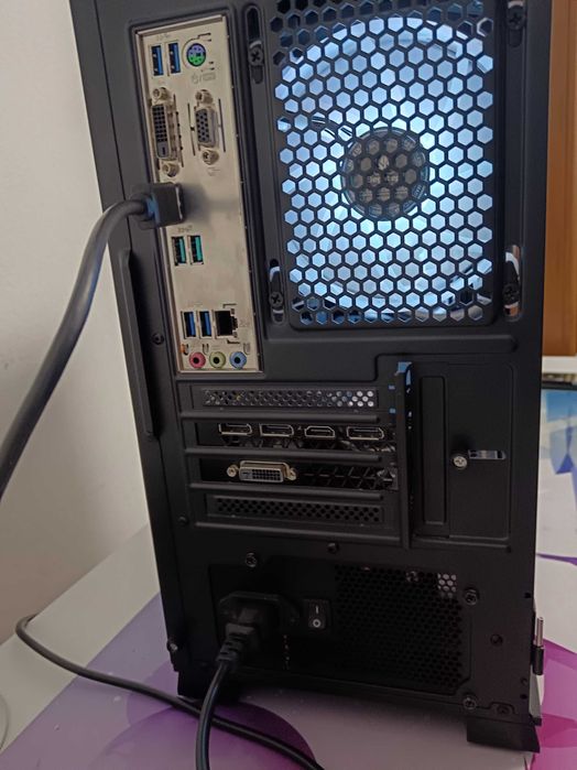 Pc Gaming Ryzen 5 + 16GB RAM + RTX 1070 + SSD + HDD – Plug & Play