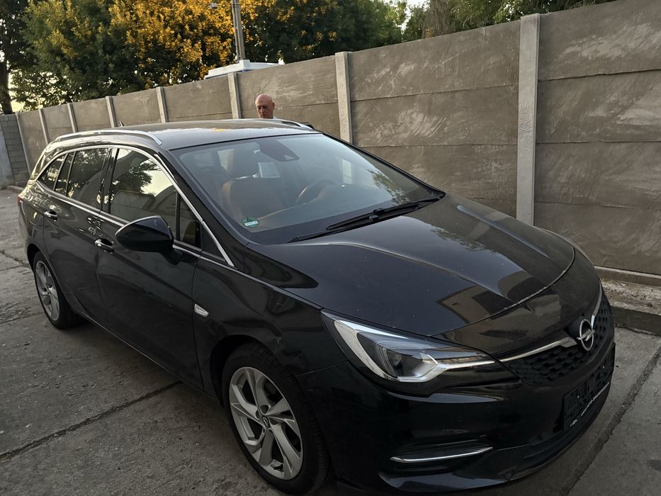 Opel Astra K, an 2020 recent adusa
