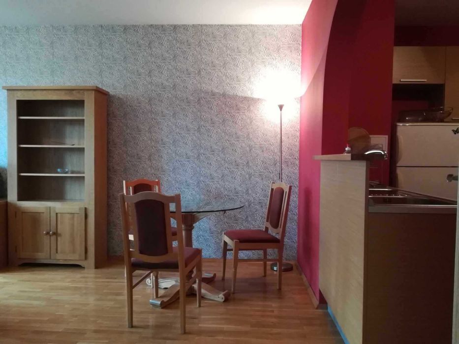 Продава се Тристаен апартамент в София, Разсадника - 85 кв.м за 2348 €/кв.м - Снимка #2