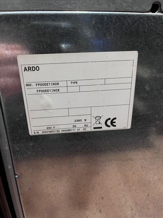 Продается встроенный духовой шкаф ARDO