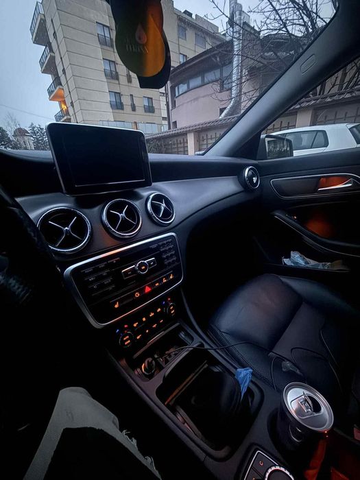Mercedes-Benz CLA 220