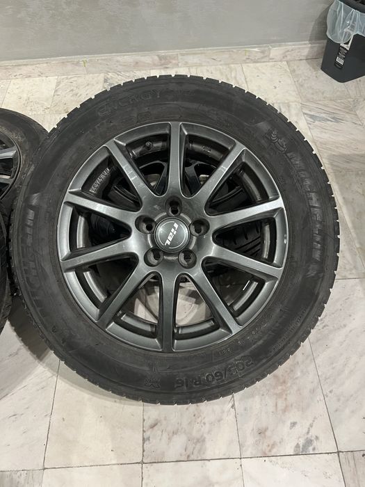 Chevrolet Opel Astra 5x105 Джанти с Гуми