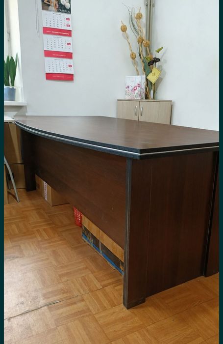 Стол руководителя офисный