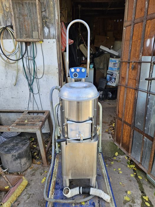 Картофо-белачка монофазна втора Употреба Германия  15 литра Цена 950лв