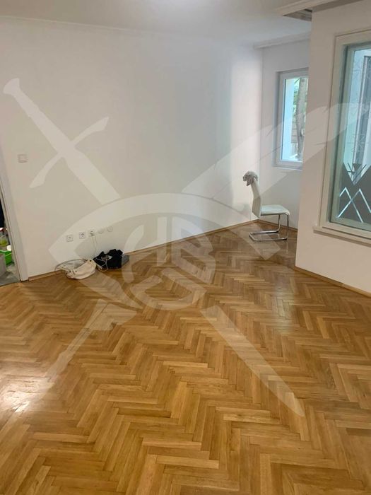 Продава се Многостаен апартамент в Бургас, Център - 110 кв.м за 1728 €/кв.м - Снимка #8