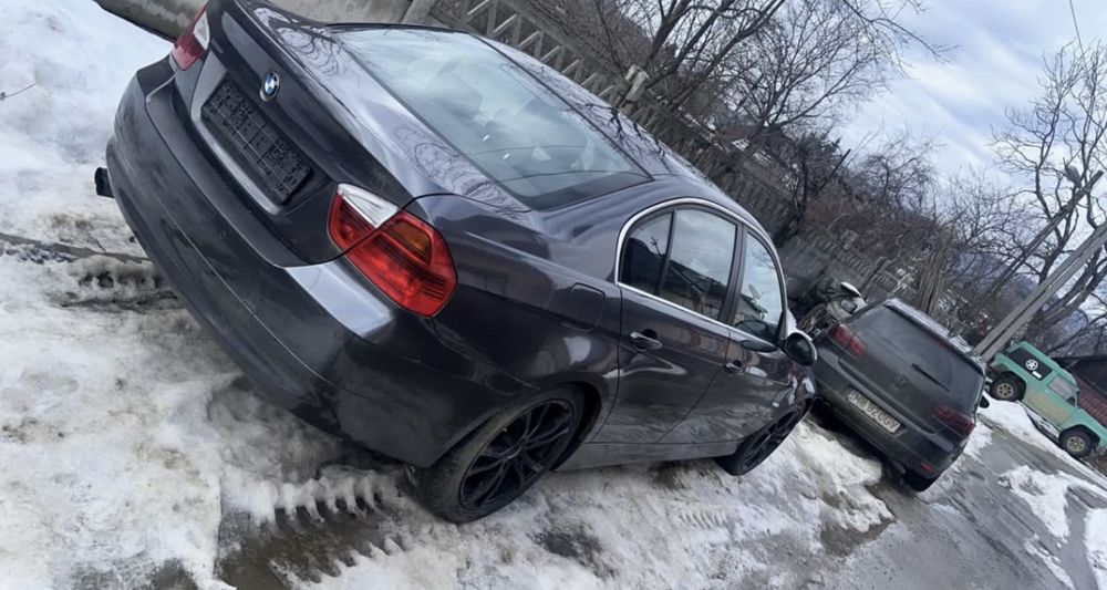 Bmw e90 2,5 i,6 trepte manual.