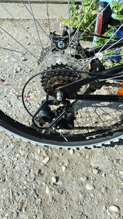 Bicicleta mountain bike