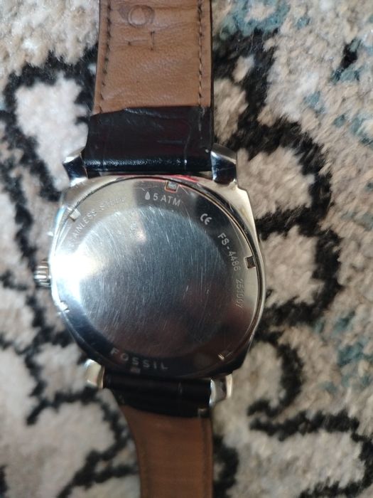 Часы мужские кварцевые fossil