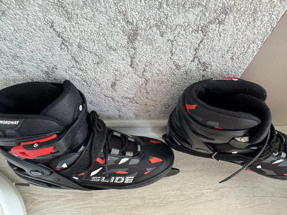 Продам коньки новые