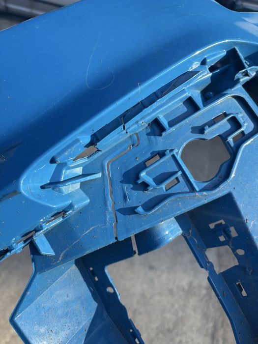 предна броня за audi a4 b9 sline 8W0807437