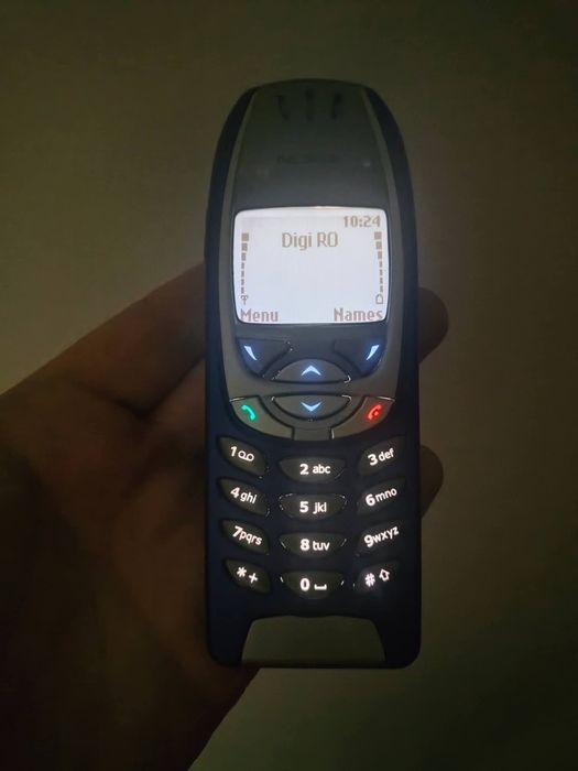 Nokia 6310i Purple ( decodat, baterie nouă)