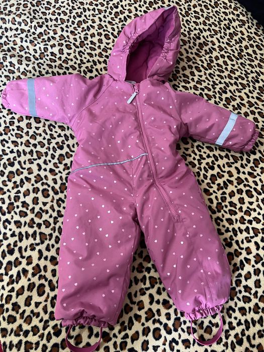 Продам зимний комбинезон для девочки