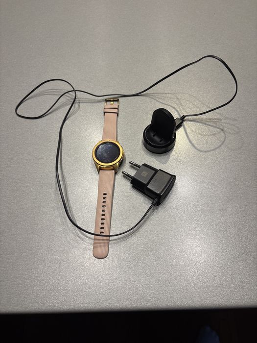Samsung Galaxy Watch primul model