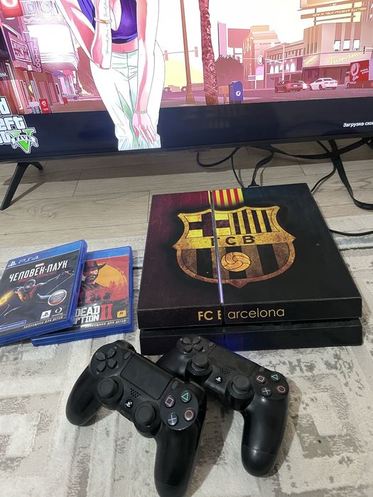 Продам PlayStation 4