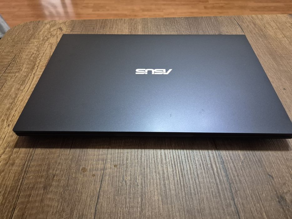Laptop Asus ExpertBook