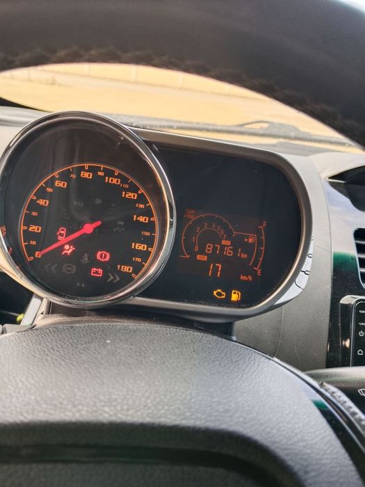 Срочно продам Спарк