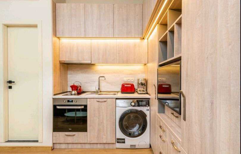 Дава се под наем Едностаен апартамент в София, Център - 50 кв.м за 600 € - Снимка #2